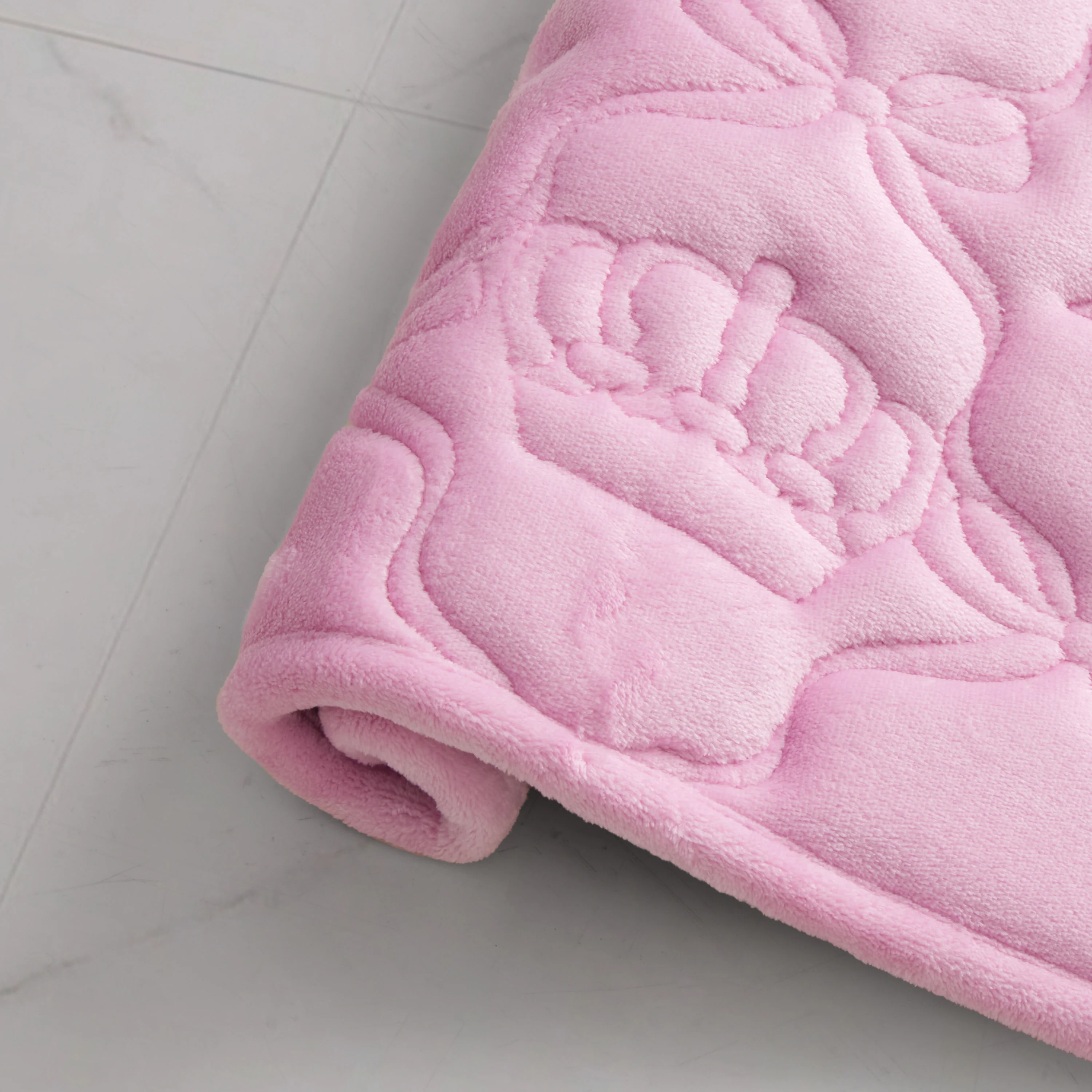 Quilted Memory Foam Bath Mat, 17" x 24" - Image 4